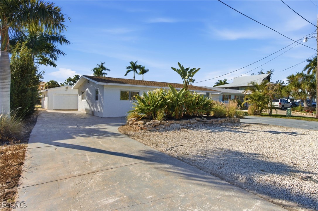 3 Bed Waterfront Home for Sale in Gulf Shores, photo 4