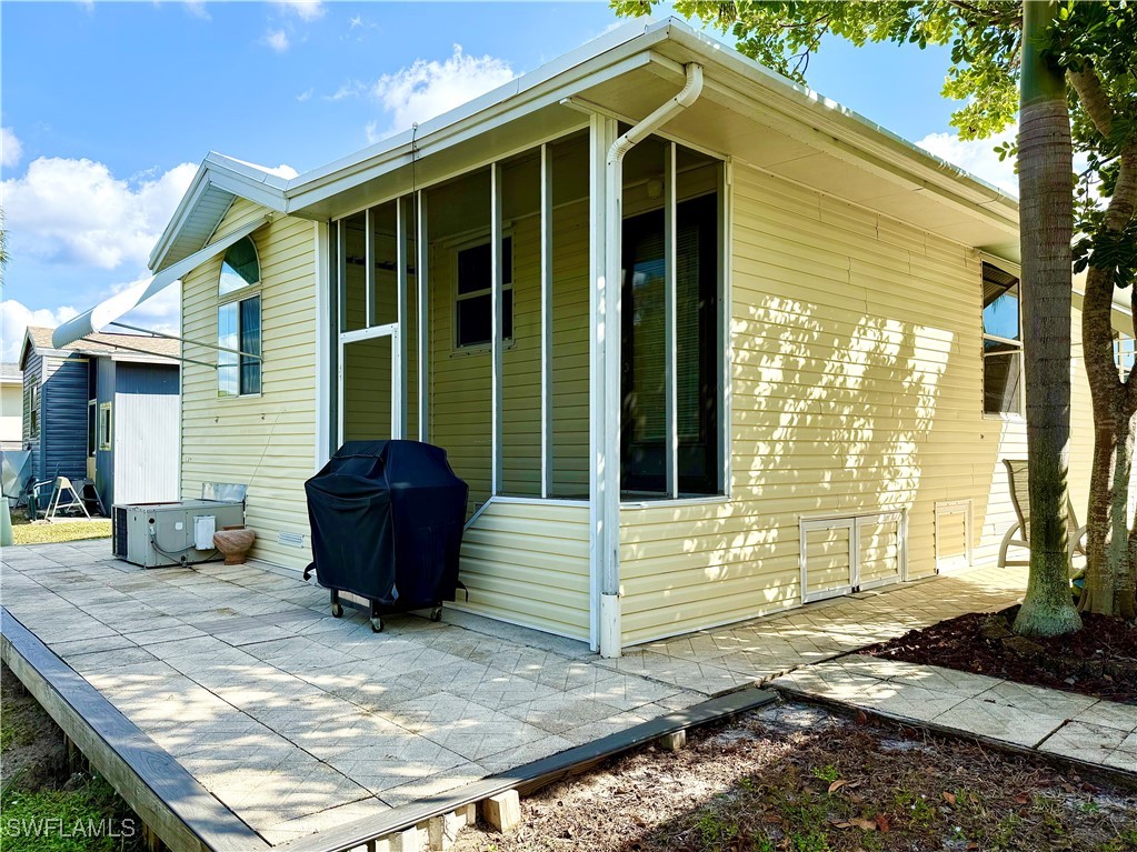 2 Bed ManufacturedHome for Sale in Naples, FL, $145,000 — photo 4