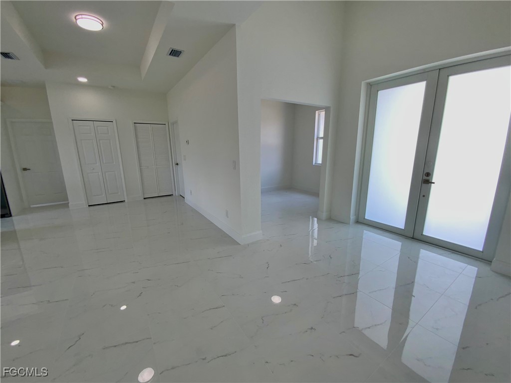 3 Bed SingleFamilyResidence for Sale in Lehigh Acres, FL — photo 4