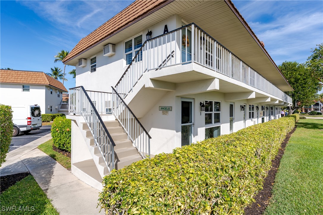 2 Bed Condominium for Sale in Seabreeze, FL, $279,000 — photo 4