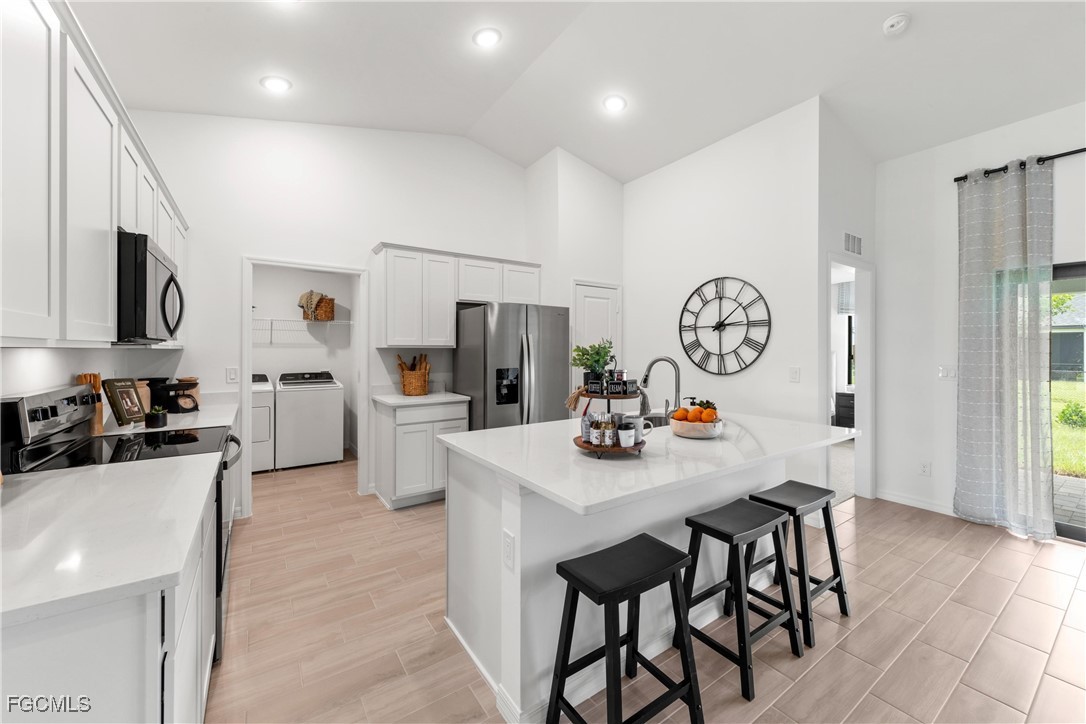 4 Bed SingleFamilyResidence for Sale in Lehigh Acres, photo 4