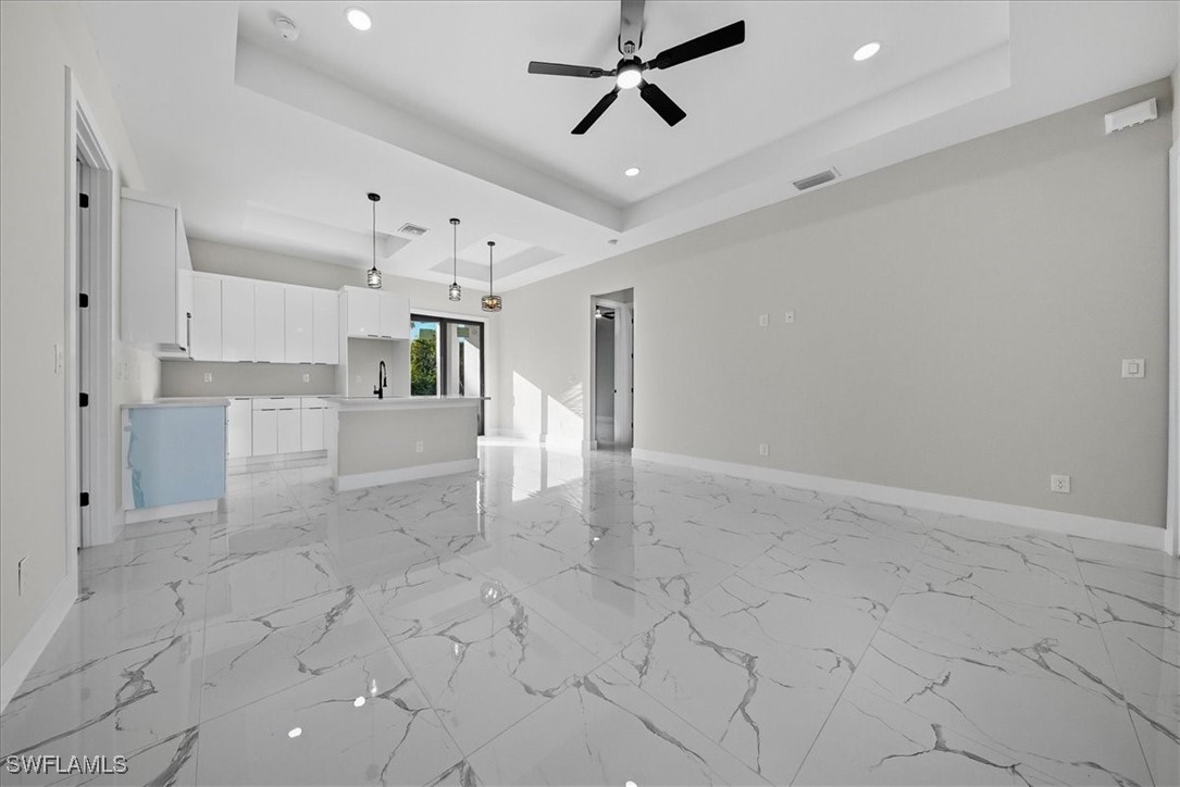 3 Bed SingleFamilyResidence for Sale in Lehigh Acres, FL — photo 4