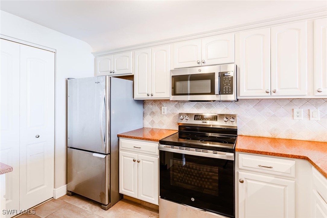 2 Bed Waterfront Home for Sale in South Seas, FL, $545,000 — photo 4
