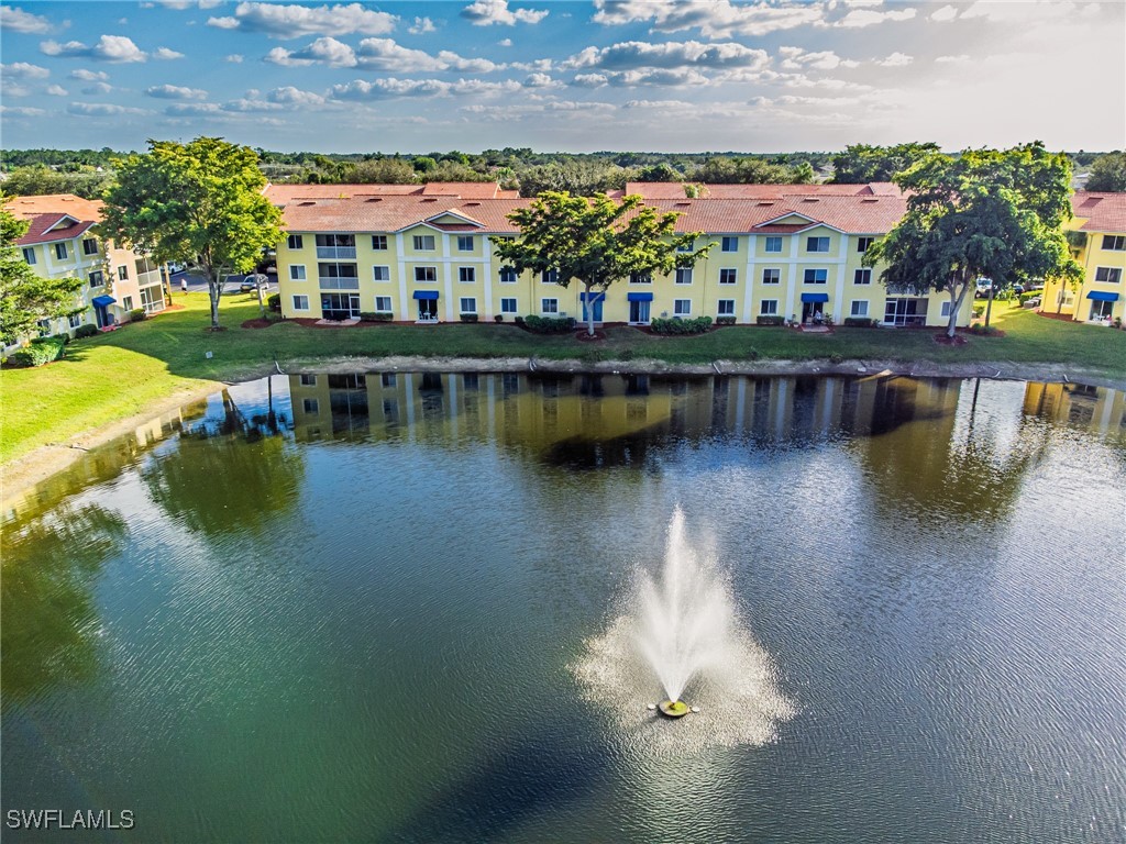 2 Bed Waterfront Home for Sale in Naples, photo 4