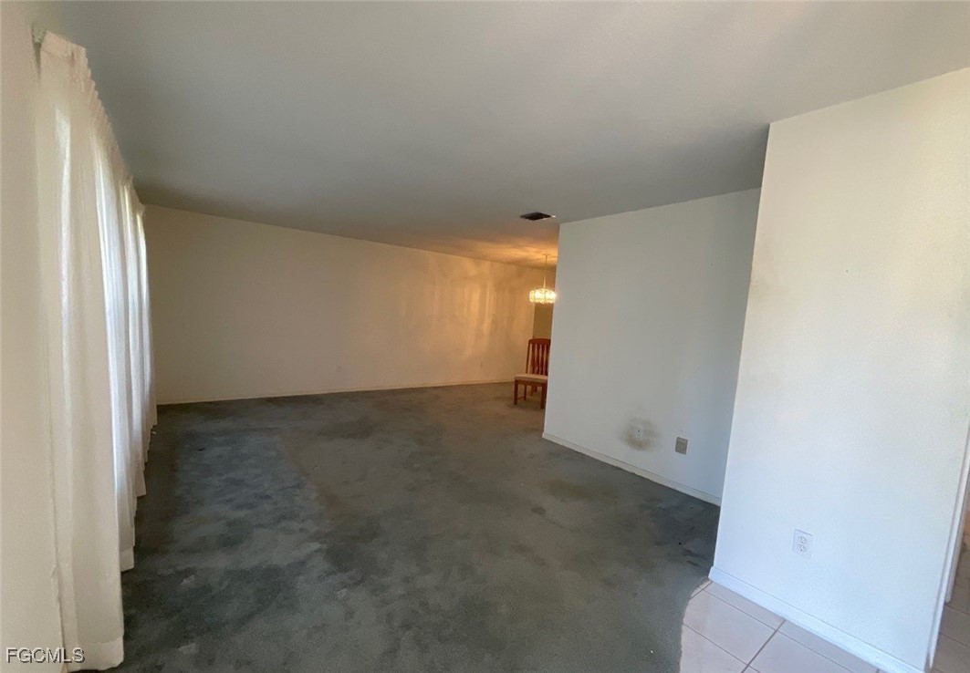 3 Bed Pool Home for Sale in Cape Coral, photo 4