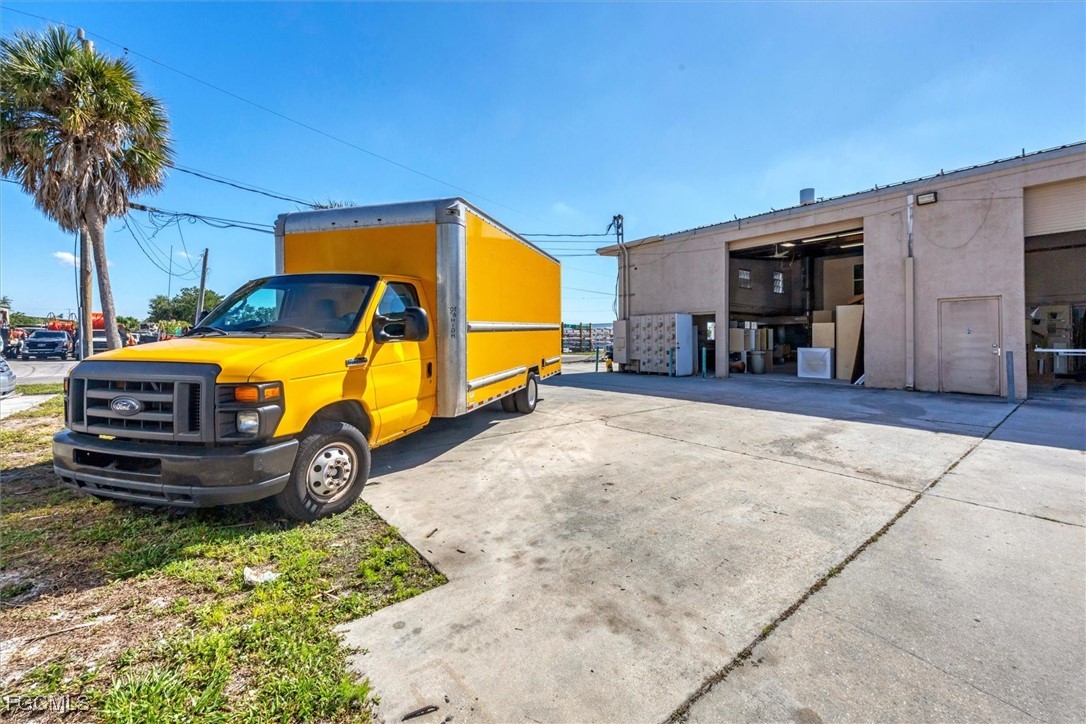 Warehouse for Sale in Port Charlotte, photo 4