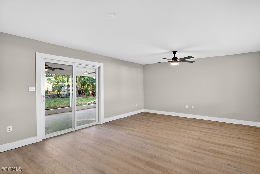 3 Bed SingleFamilyResidence for Sale in Fort Myers, photo 4