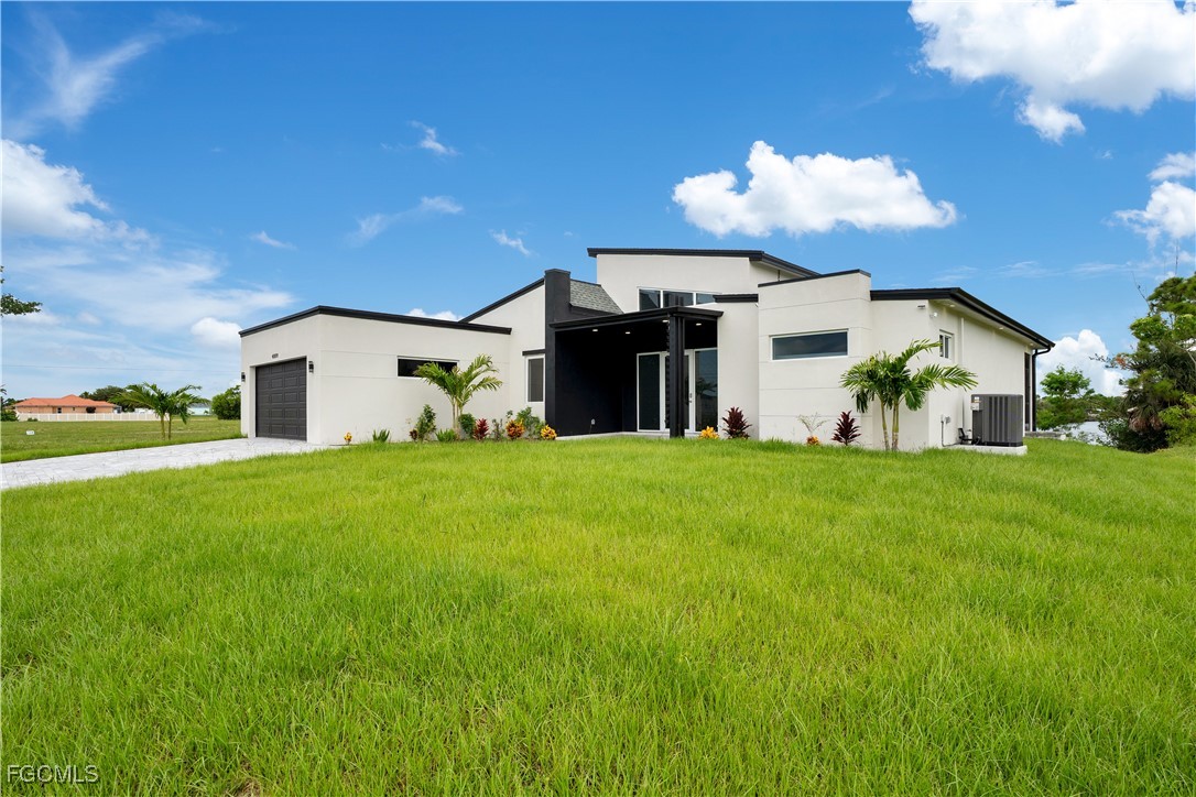 4 Bed Pool Home for Sale in Cape Coral, photo 4