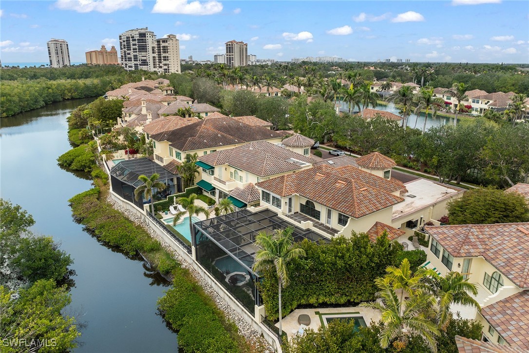 4 Bed Pool Home for Sale in Naples, photo 4