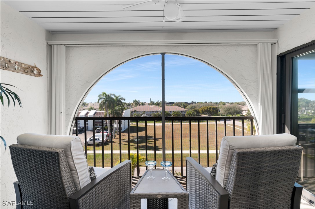 1 Bed Waterfront Home for Sale in Anglers Cove, FL, $310,000 — photo 4