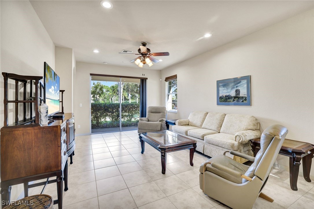 3 Bed Condominium for Sale in Naples, FL, $284,000 — photo 4