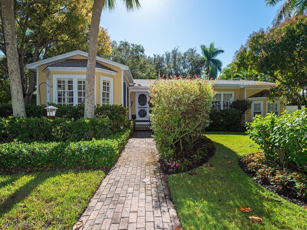 4 Bed Pool Home for Sale in Olde Naples, FL, $6,295,000 — photo 4