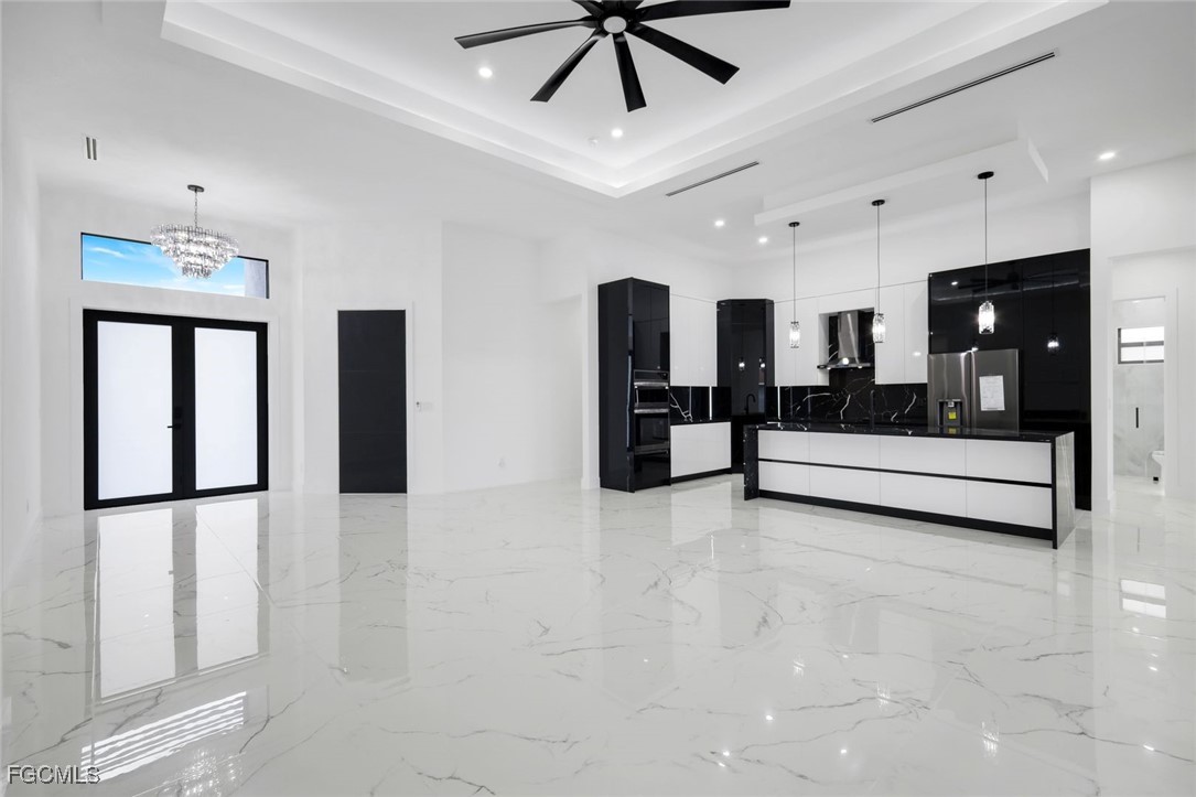 3 Bed Pool Home for Sale in Cape Coral, photo 4