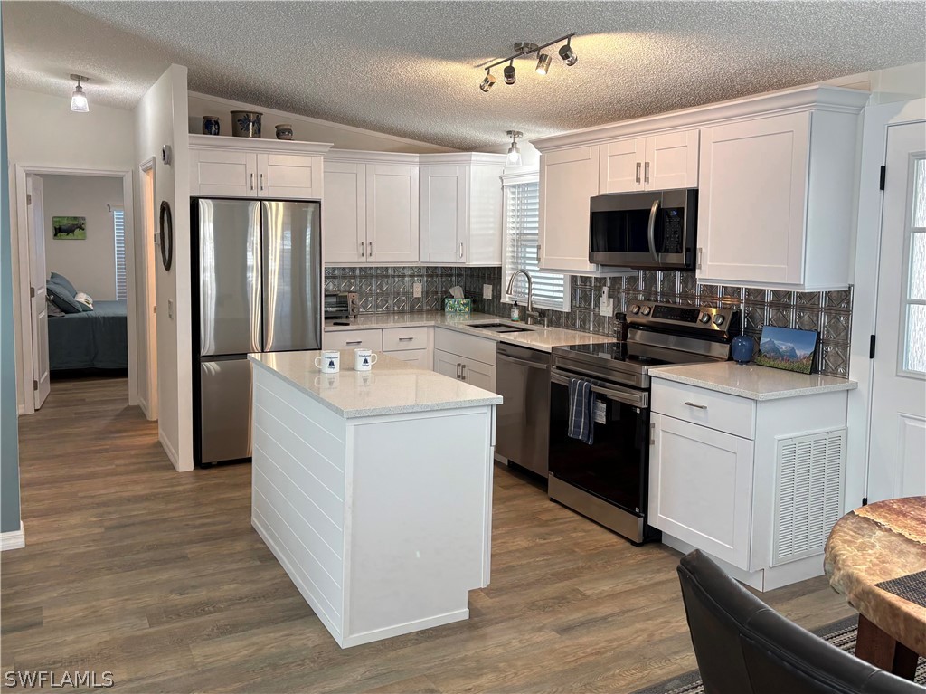 2 Bed ManufacturedHome for Sale in Naples, FL, $219,000 — photo 4