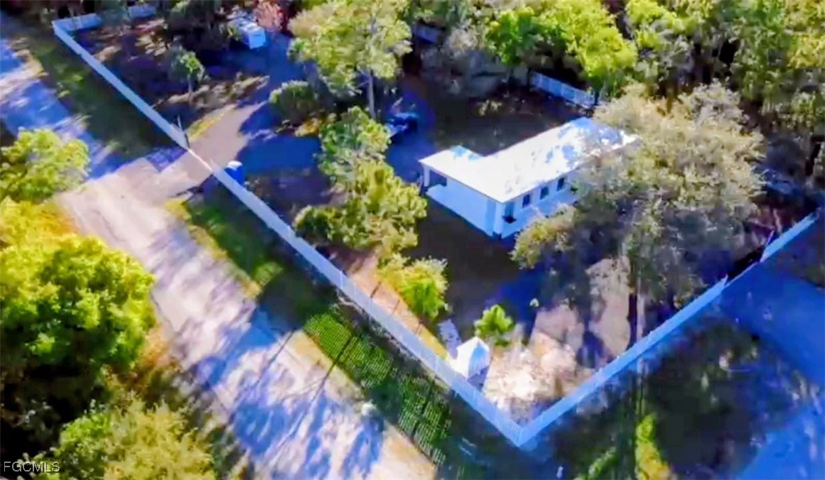 2 Bed SingleFamilyResidence for Sale in Clewiston, photo 4