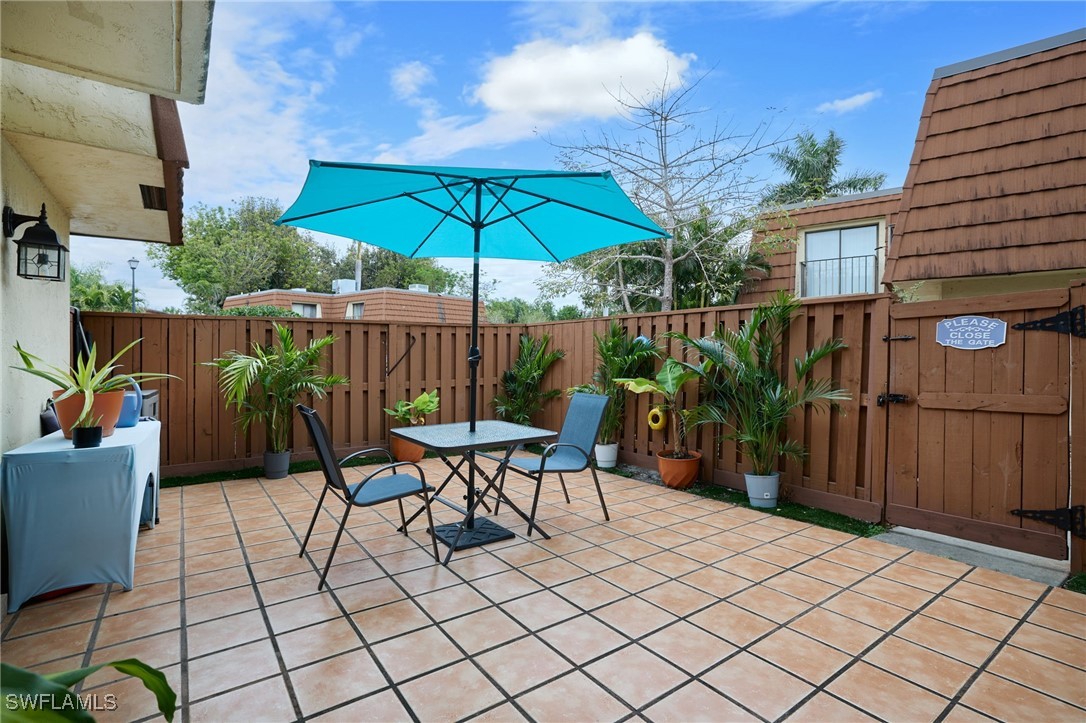 2 Bed Townhouse for Sale in Fort Myers, FL, $173,895 — photo 4