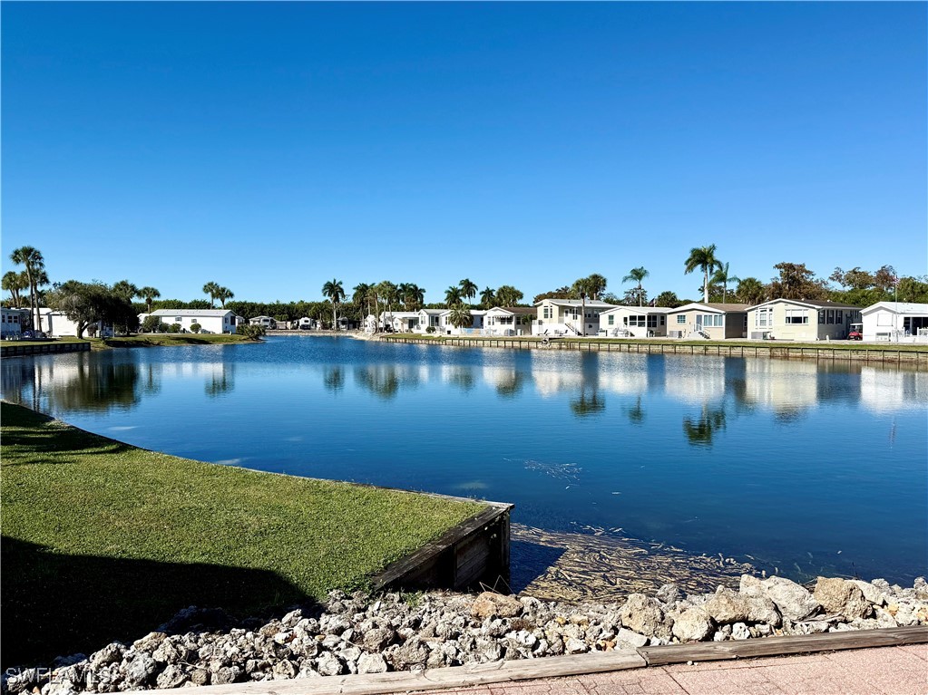 1 Bed ManufacturedHome for Sale in Naples, FL, $125,000 — photo 4