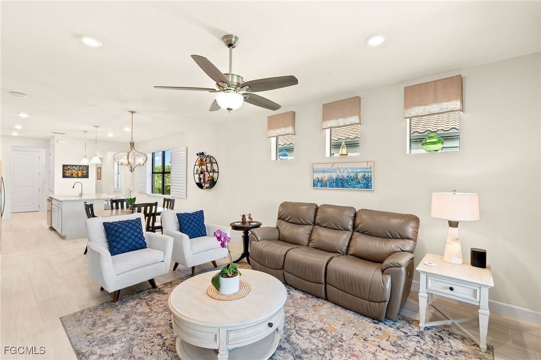 3 Bed SingleFamilyResidence for Sale in Estero, photo 4