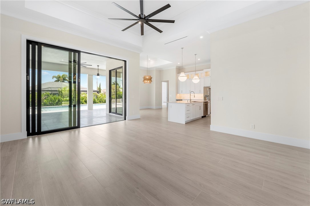 5 Bed Pool Home for Sale in Marco Island, photo 4