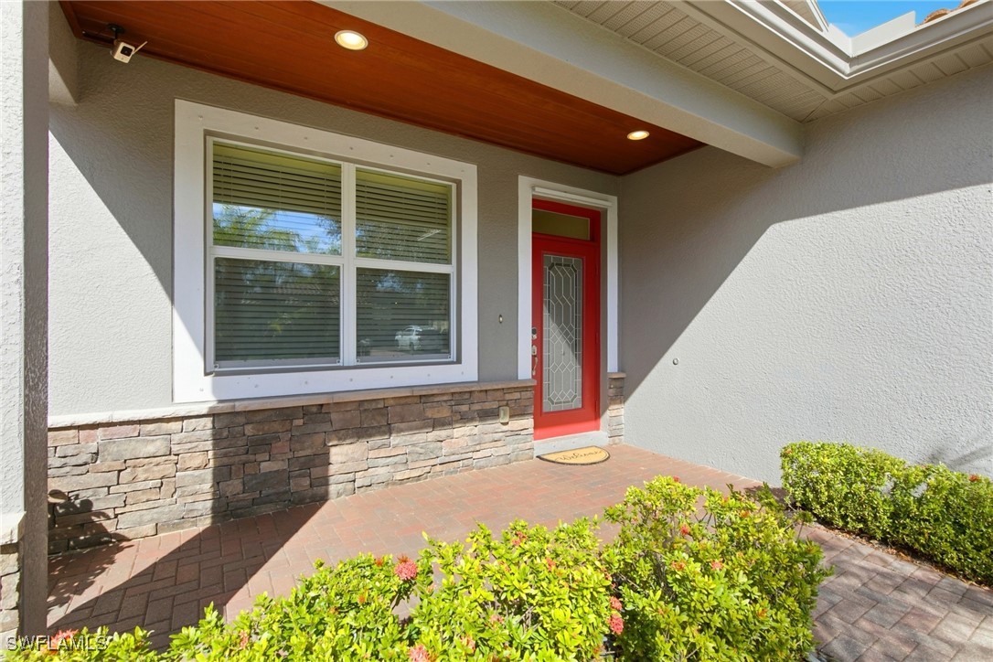 5 Bed Pool Home for Sale in Bella Terra, photo 4