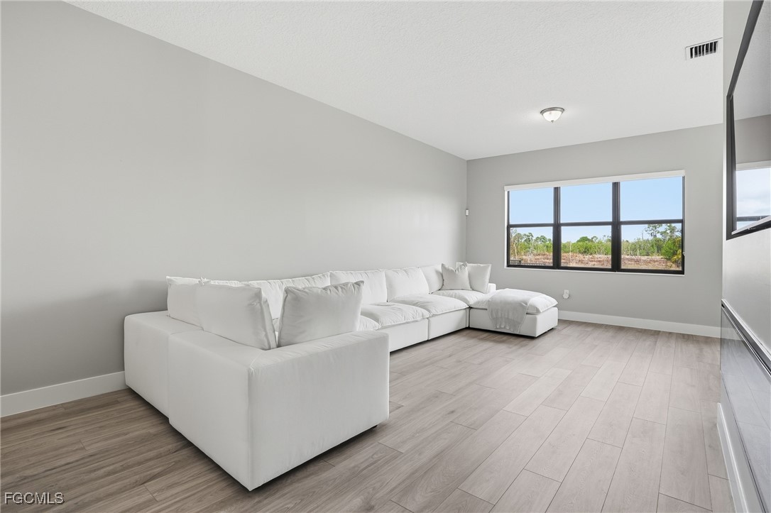 3 Bed SingleFamilyResidence for Sale in Ave Maria, FL — photo 4