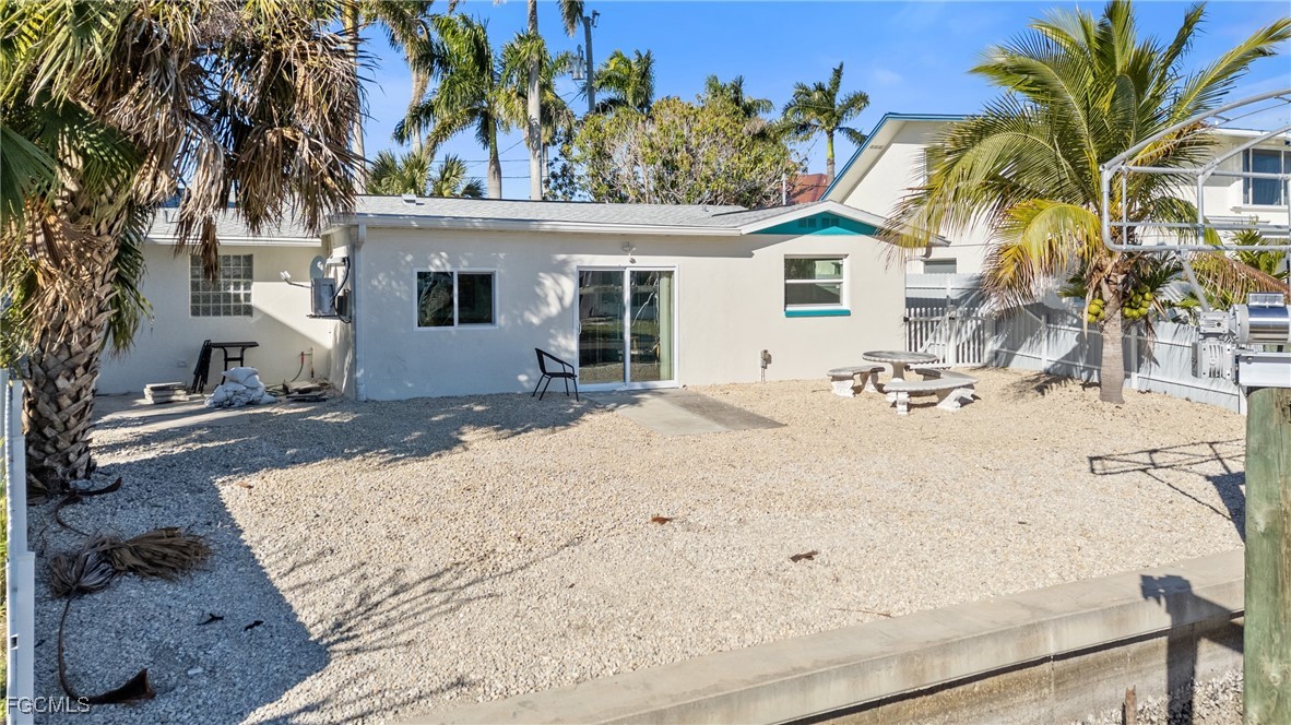 2 Bed Waterfront Home for Sale in Matlacha, FL, $399,999 — photo 4