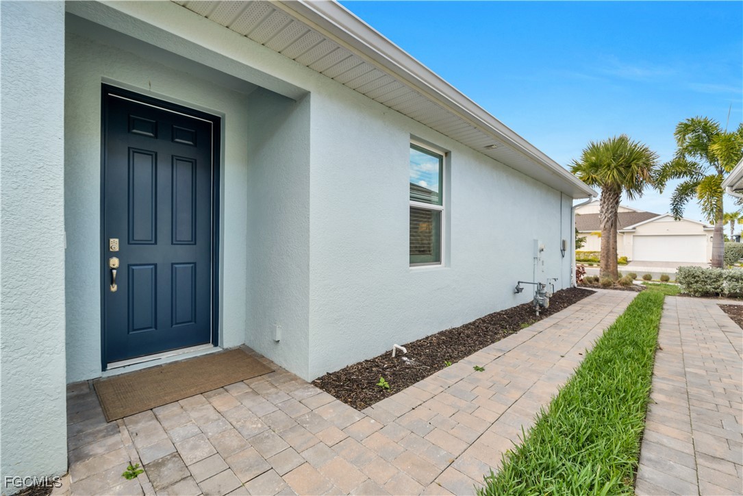 2 Bed Attached for Sale in Punta Gorda, FL — photo 4