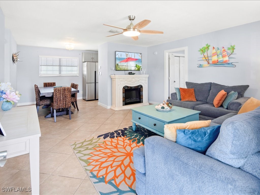 3 Bed SingleFamilyResidence for Sale in Naples, photo 4