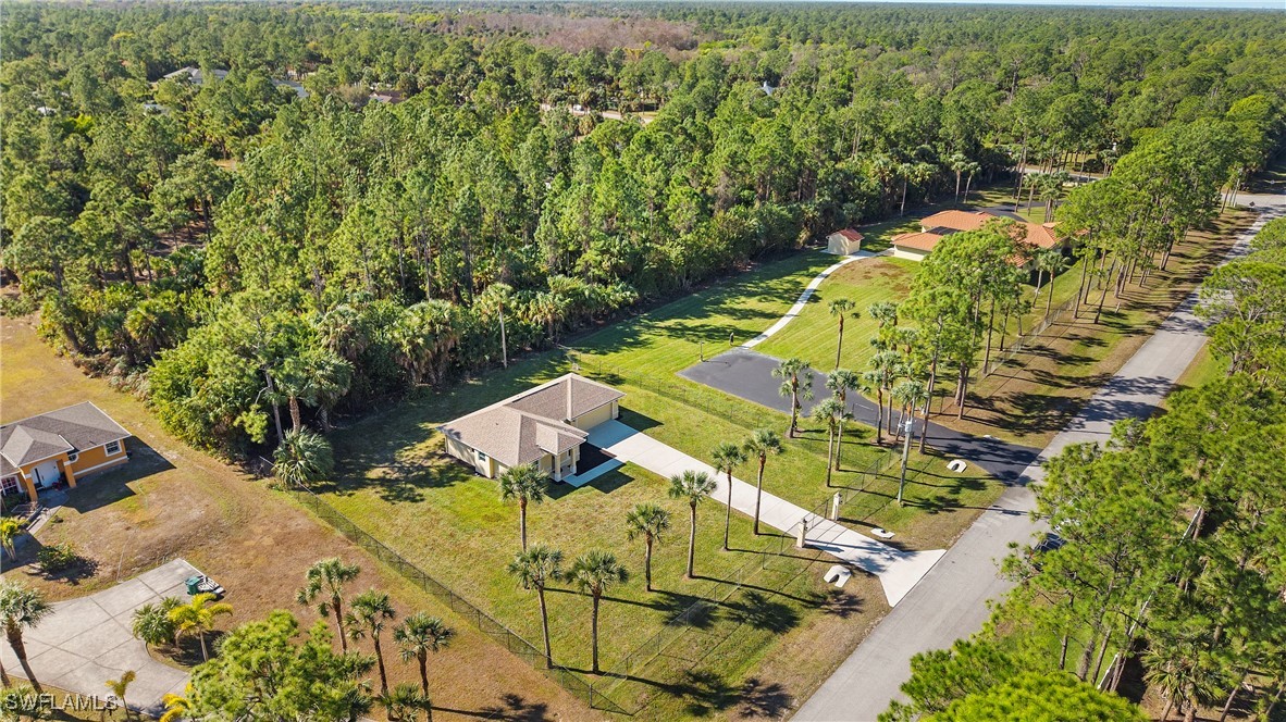 6 Bed Pool Home for Sale in Naples, FL, $1,000,000 — photo 4