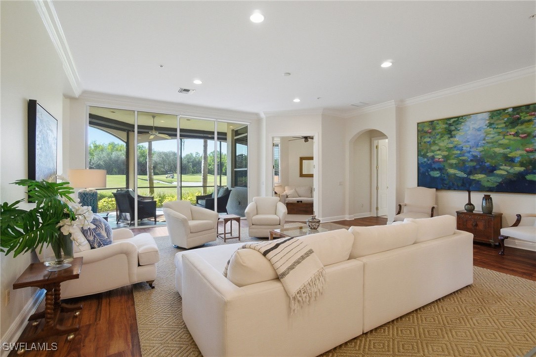 3 Bed Waterfront Home for Sale in Naples, photo 4