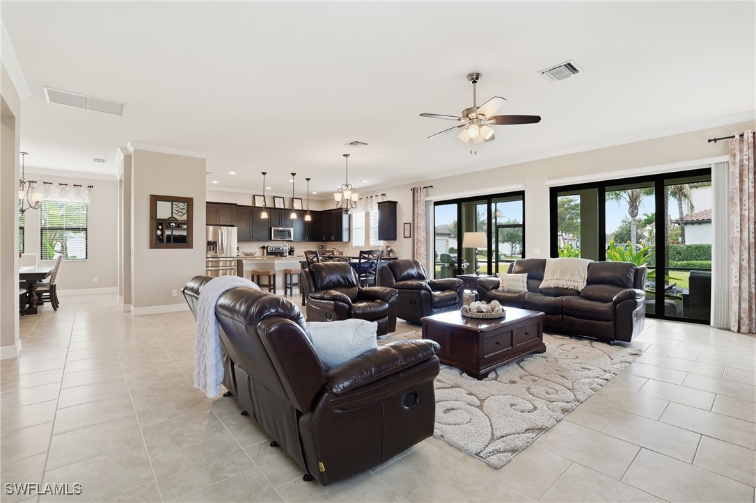 4 Bed SingleFamilyResidence for Sale in Naples, photo 4