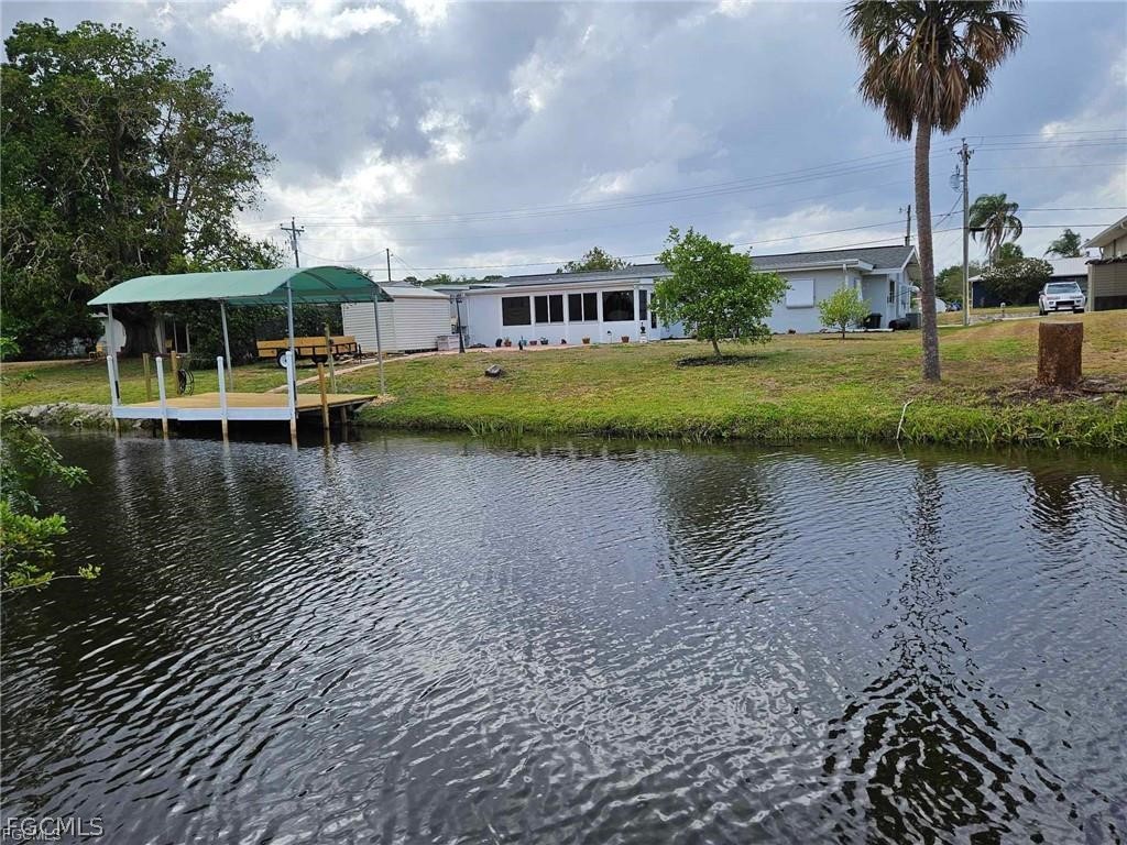3 Bed Waterfront Home for Sale in Riverbend, FL, $349,900 — photo 4