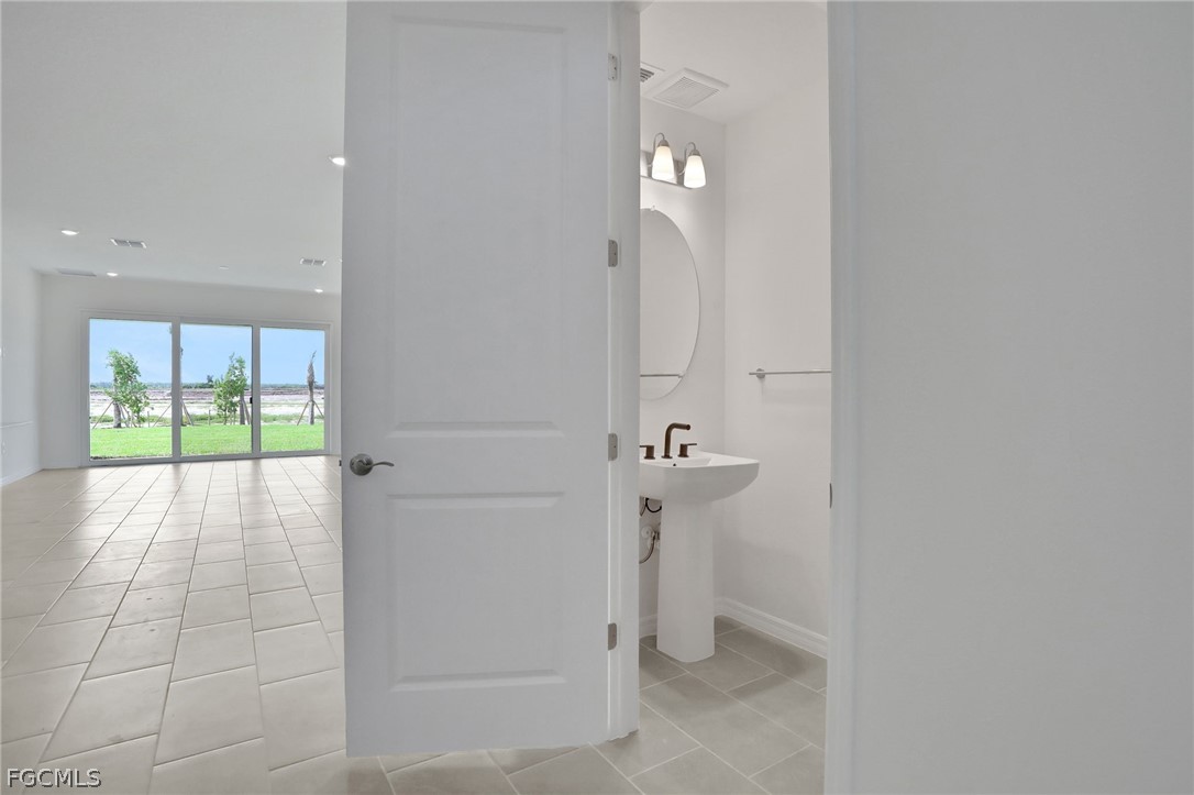 4 Bed SingleFamilyResidence for Sale in Turnleaf, photo 4