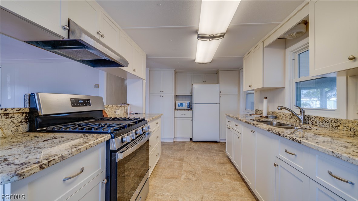 2 Bed ManufacturedHome for Sale in Flamingo Bay, photo 4