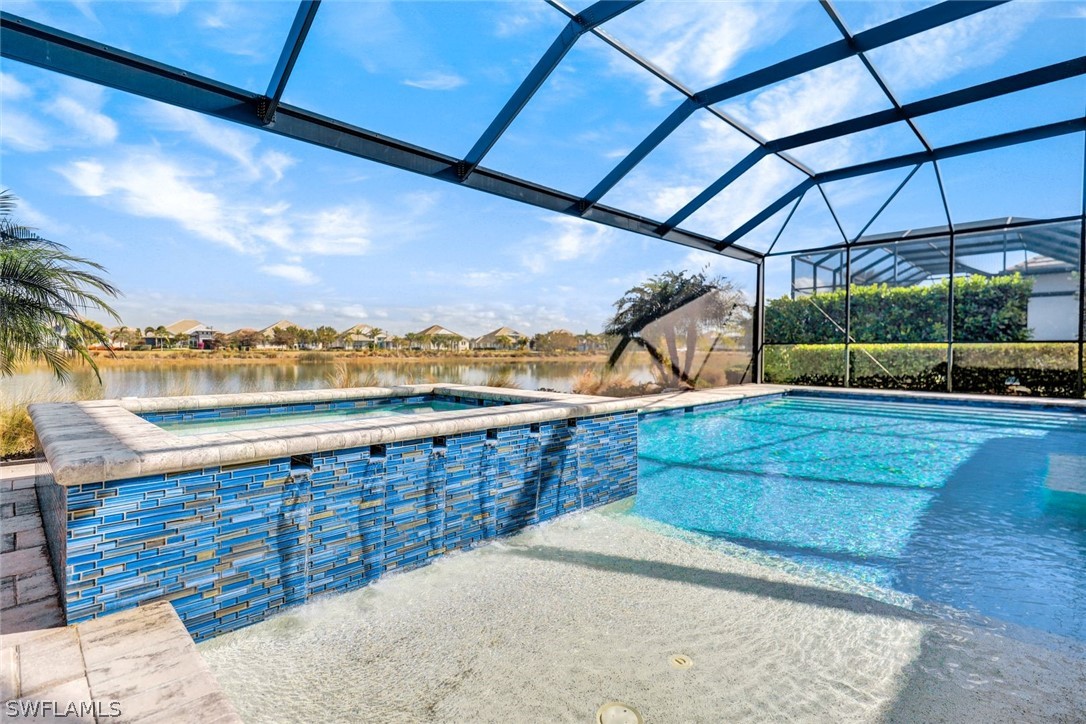 3 Bed Pool Home for Sale in Naples, photo 4