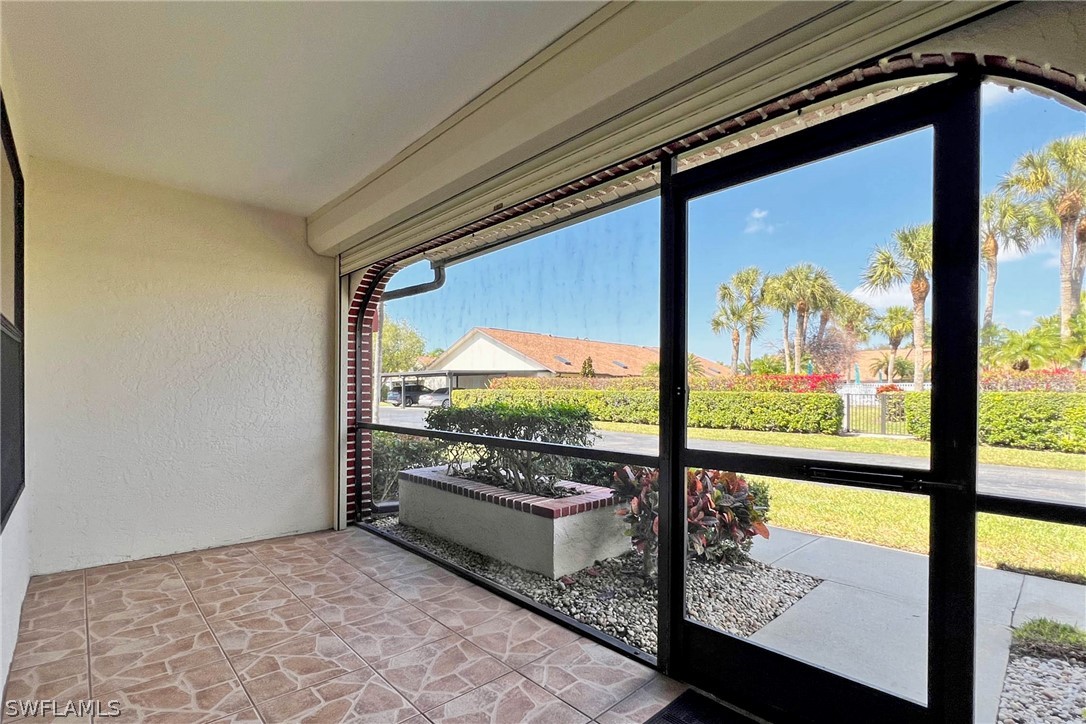 2 Bed Waterfront Home for Sale in Regent Park, FL, $285,000 — photo 4