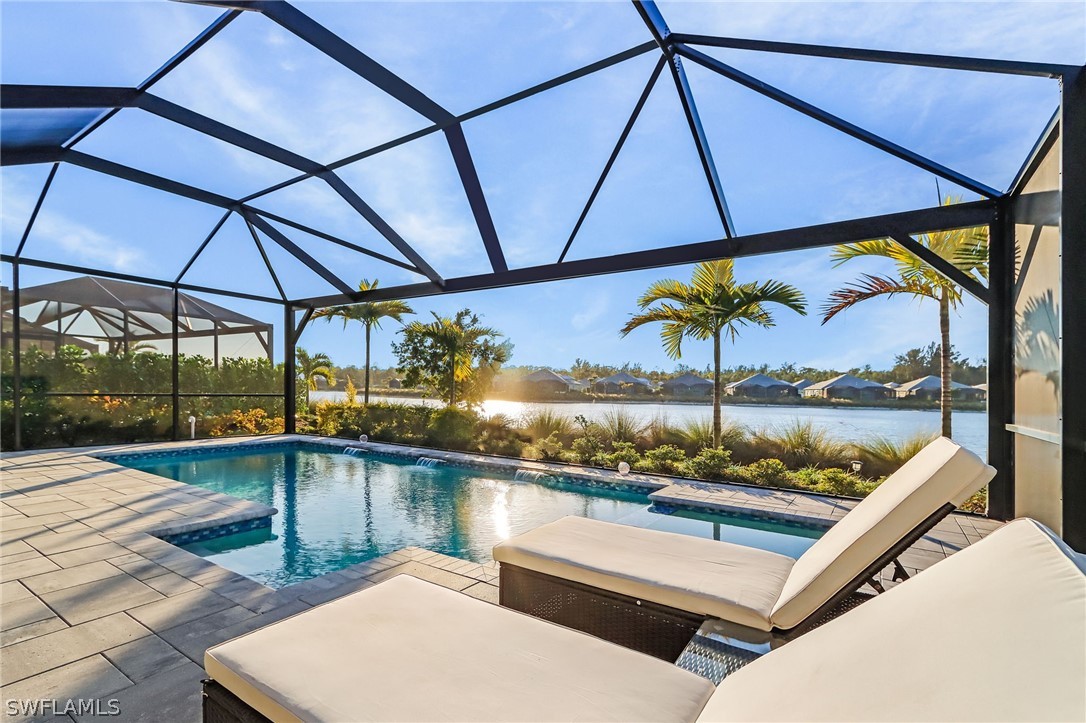 3 Bed Pool Home for Sale in Naples, photo 4
