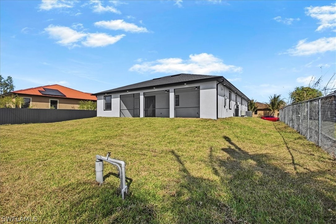 4 Bed SingleFamilyResidence for Sale in Lehigh Acres, photo 4