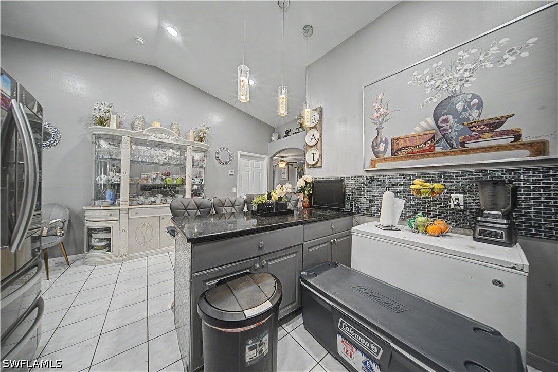 4 Bed SingleFamilyResidence for Sale in Naples, photo 4