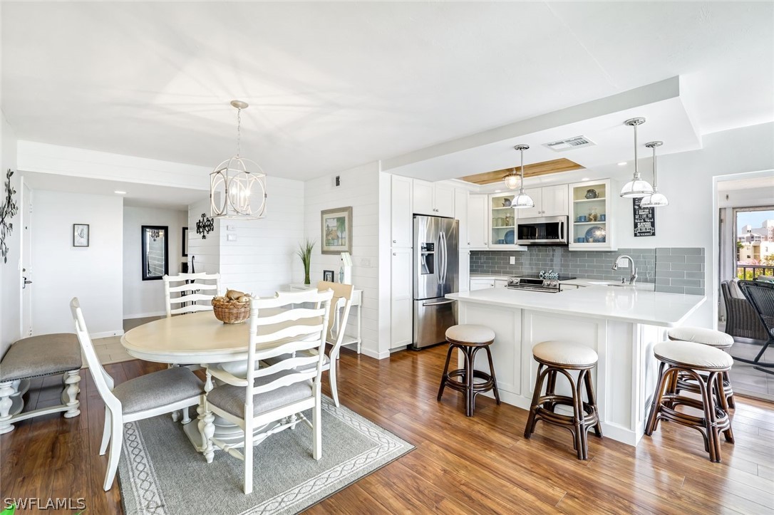 3 Bed Condominium for Sale in Marco Island, photo 4