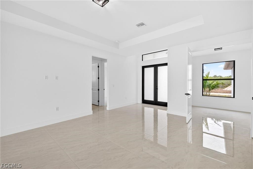 3 Bed SingleFamilyResidence for Sale in Lehigh Acres, photo 4