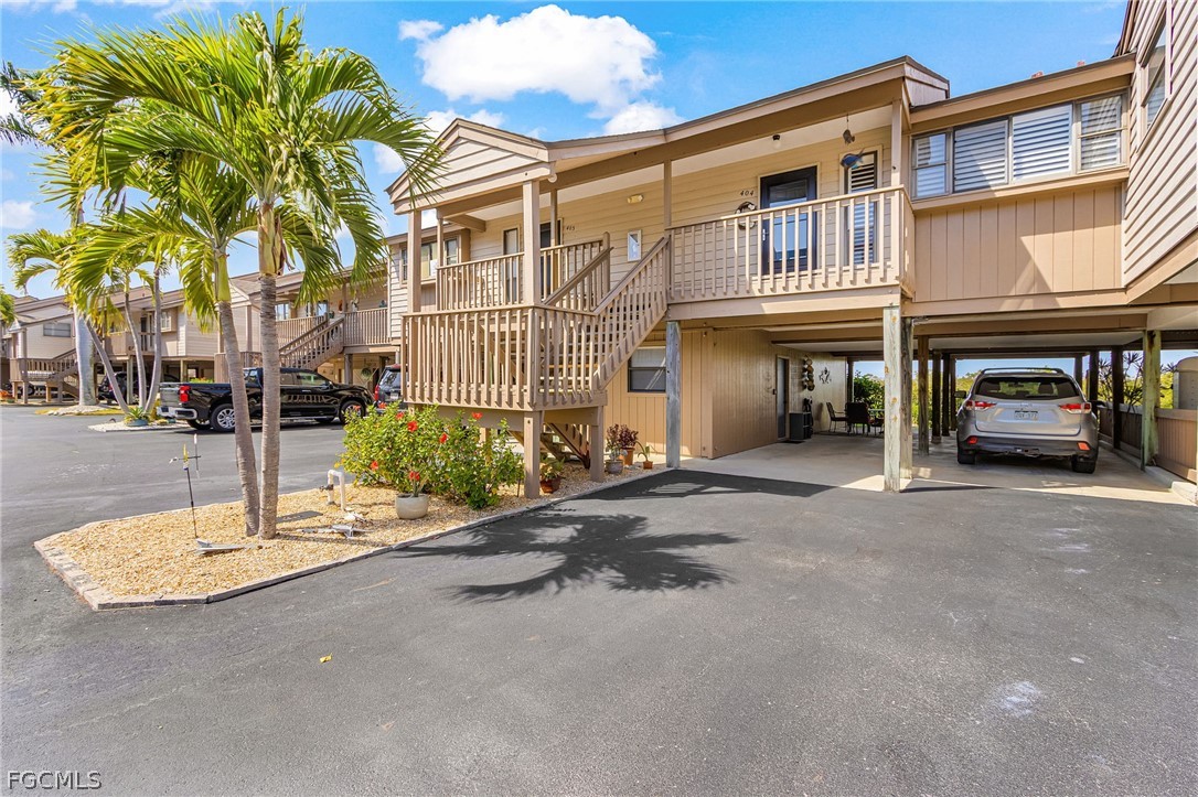 2 Bed Waterfront Home for Sale in Bokeelia, photo 4