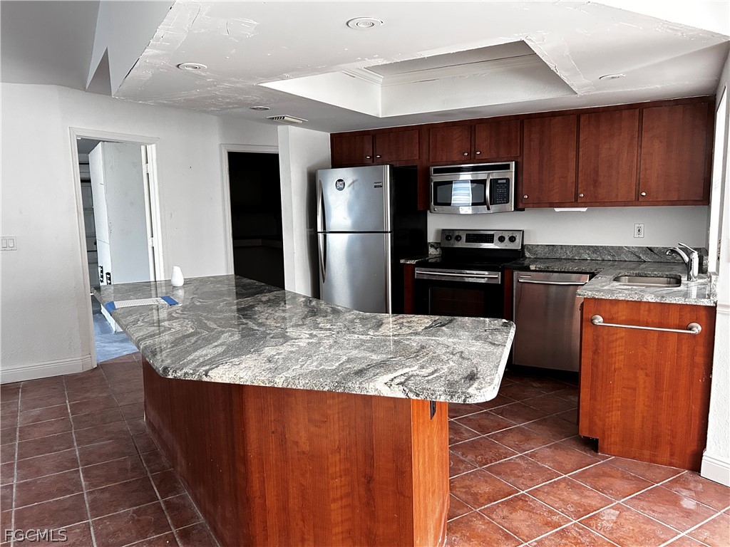 3 Bed SingleFamilyResidence for Sale in Cape Coral, FL — photo 4