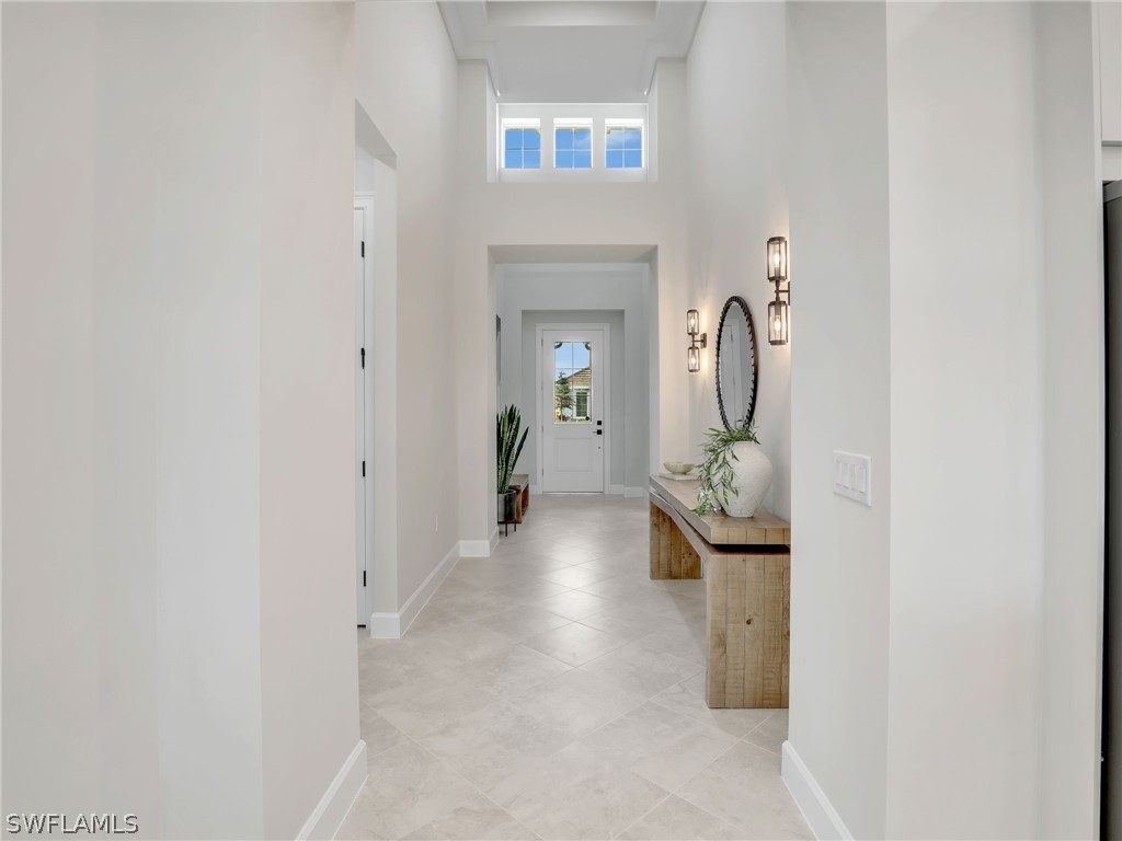 3 Bed Waterfront Home for Sale in Naples, photo 4