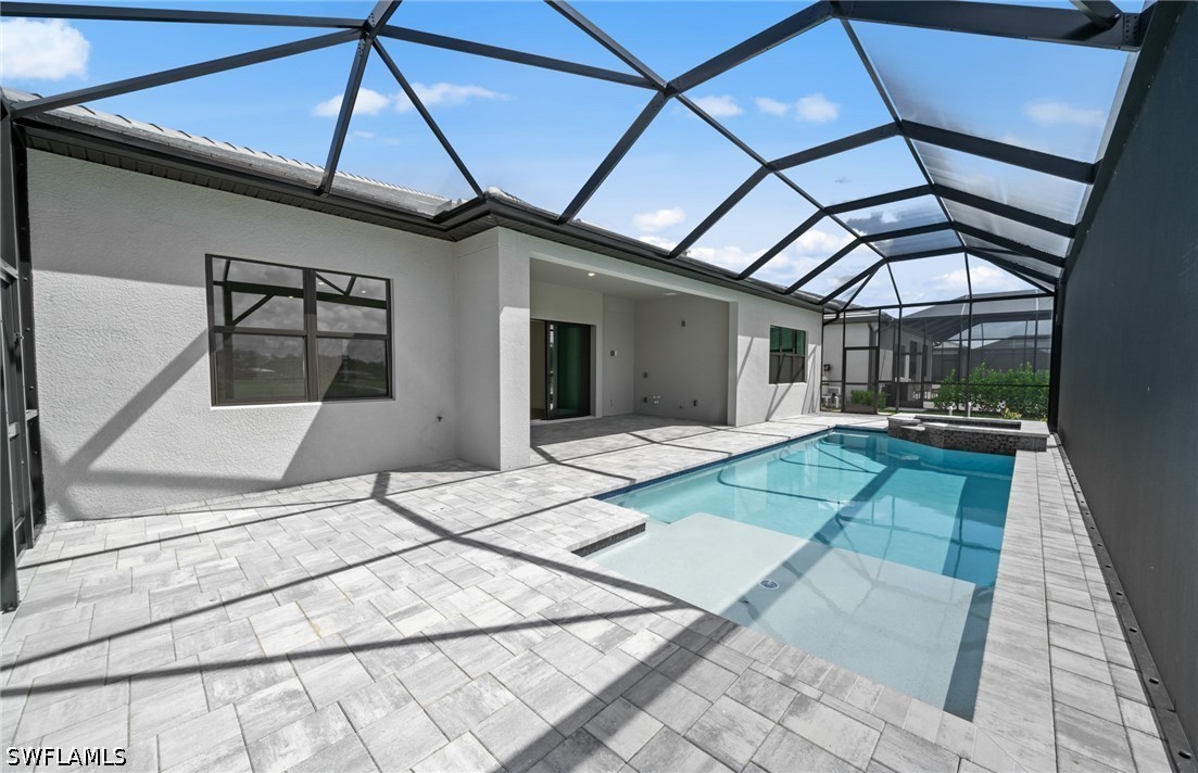 3 Bed Pool Home for Sale in Naples, photo 4
