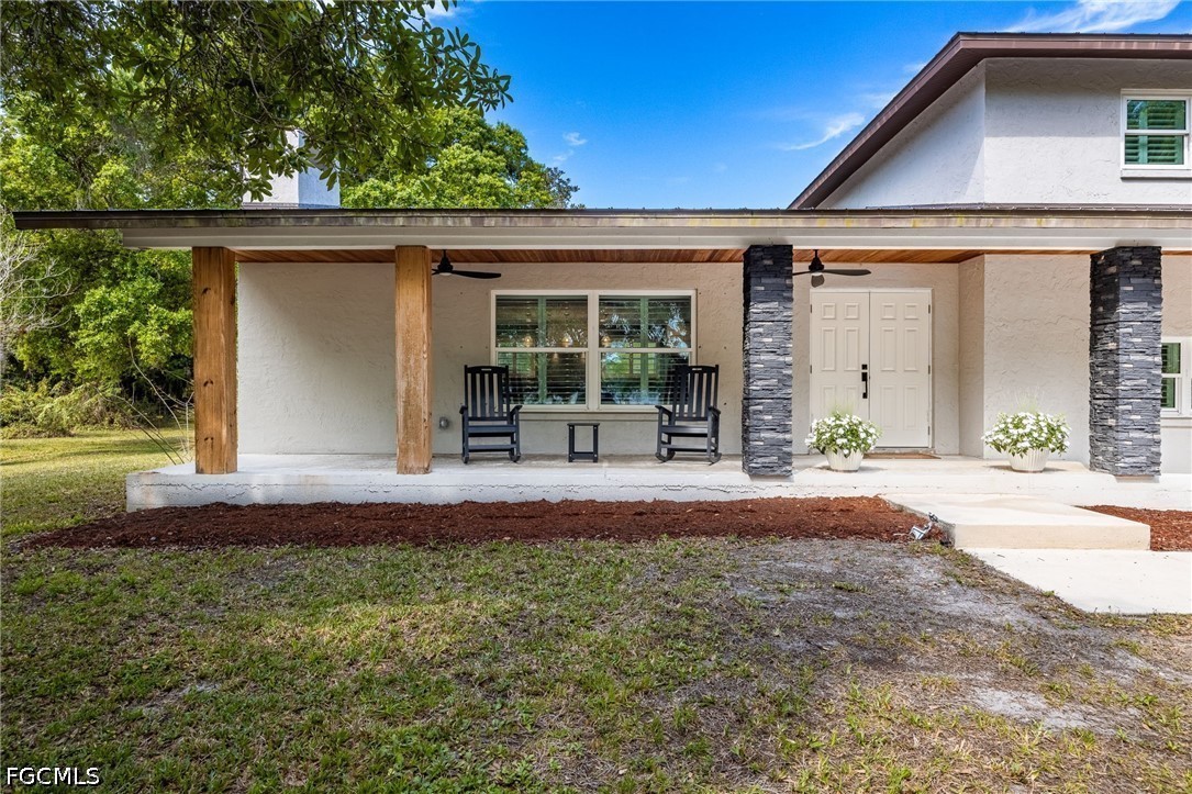 4 Bed SingleFamilyResidence for Sale in Buckingham, FL — photo 4
