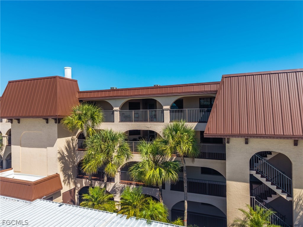 2 Bed Condominium for Sale in Punta Gorda, FL, $200,000 — photo 4