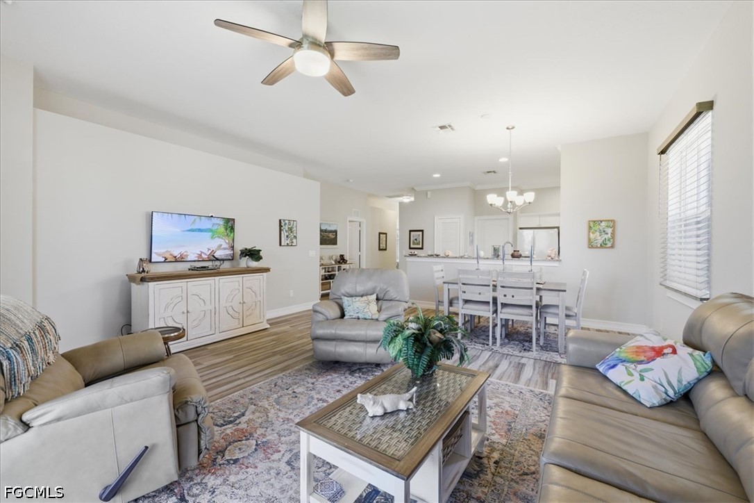 3 Bed Waterfront Home for Sale in Coral Lakes, photo 4
