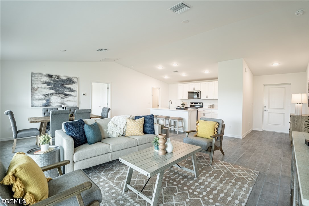 3 Bed SingleFamilyResidence for Sale in Lehigh Acres, FL — photo 4