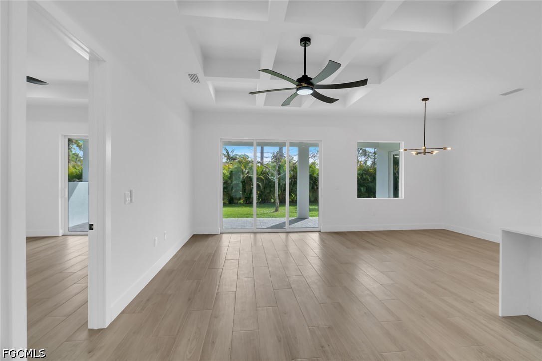 3 Bed SingleFamilyResidence for Sale in Rotonda Heights, photo 4